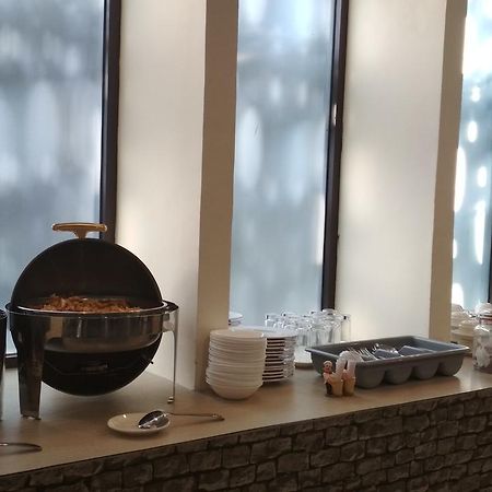 Kitara Hotel Jakarta Luaran gambar